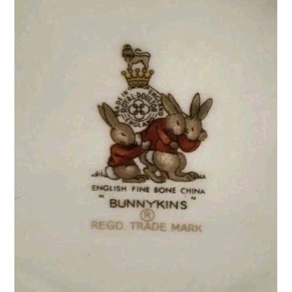 Royal Doulton Bunnykins  ROLLER SKATING Vintage Double Handled 8oz Mug Cup Vtg - Picture 11 of 11